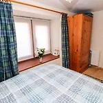 1 Yew Tree * Penrith