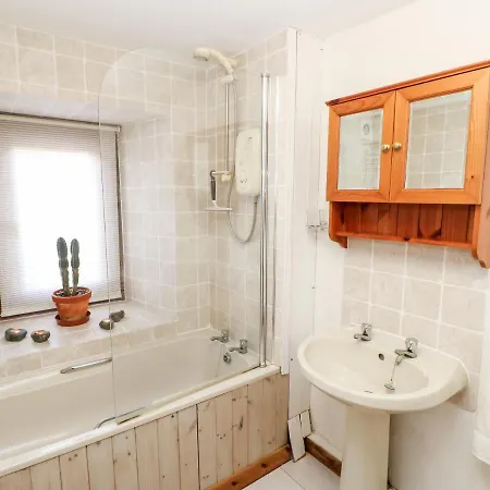 1 Yew Tree * Penrith